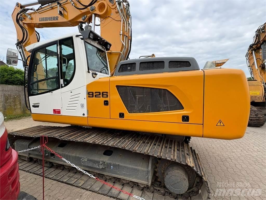 Liebherr R 926 حفارات زحافة