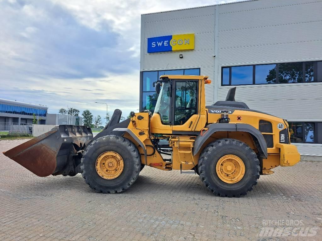 Volvo L110H لوادر بعجل