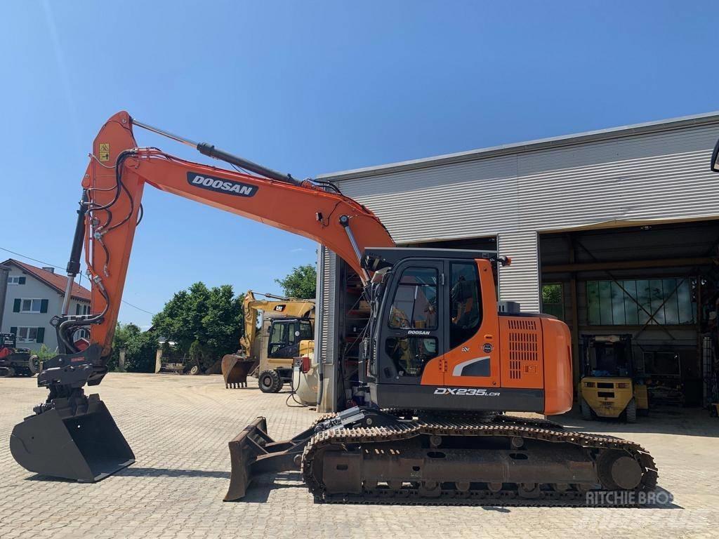 Doosan DX 235 LCR-5 حفارات زحافة