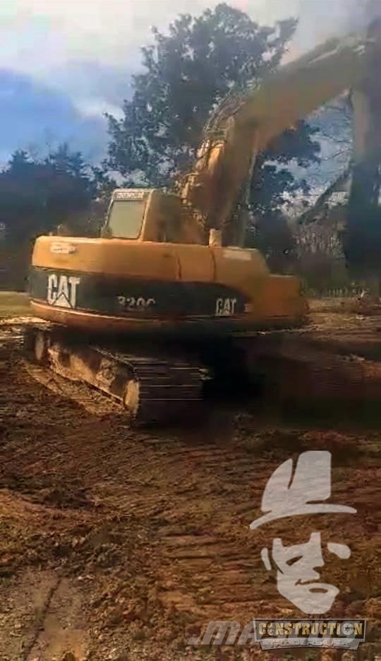 CAT 320 C LU حفارات زحافة