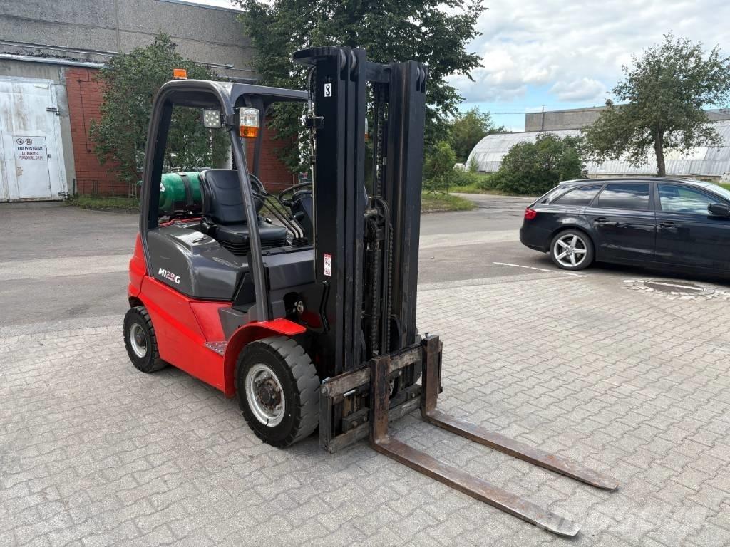 Manitou MI 25 G شاحنات LPG