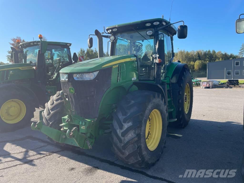 John Deere 7200 R الجرارات