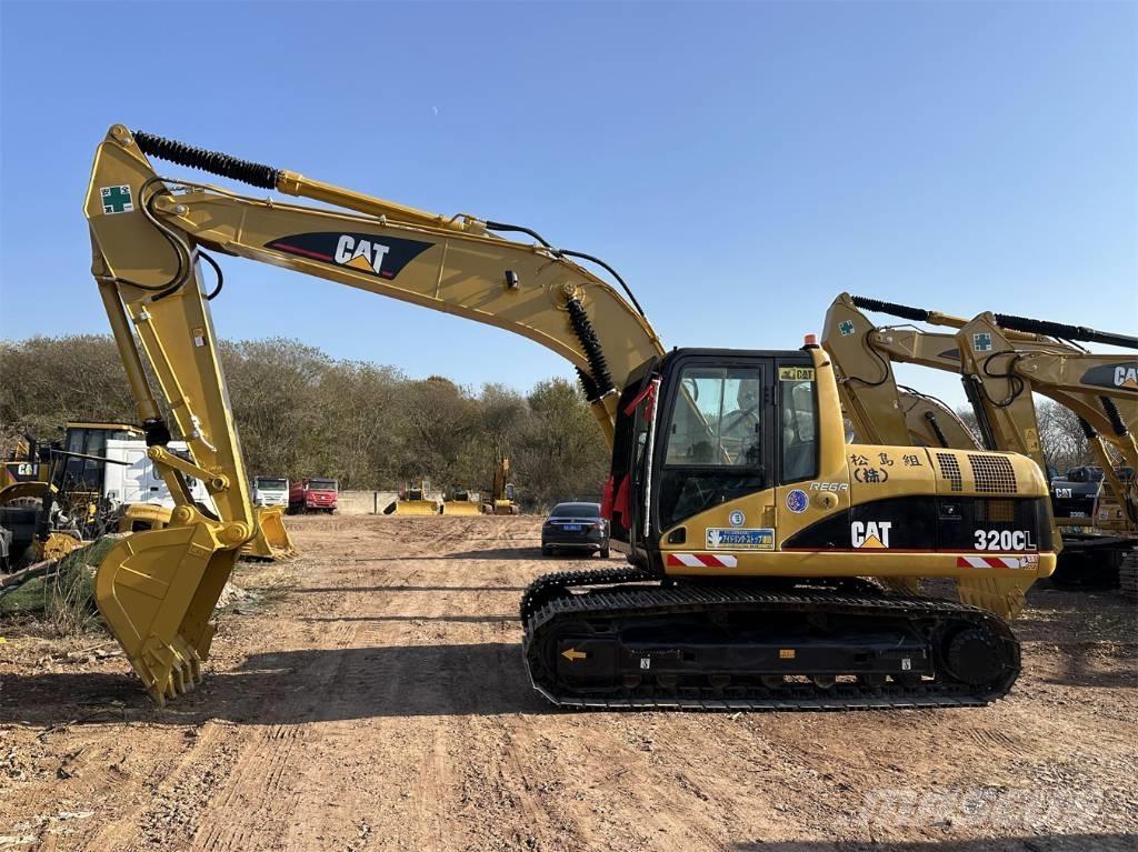 CAT 320 C L حفارات زحافة