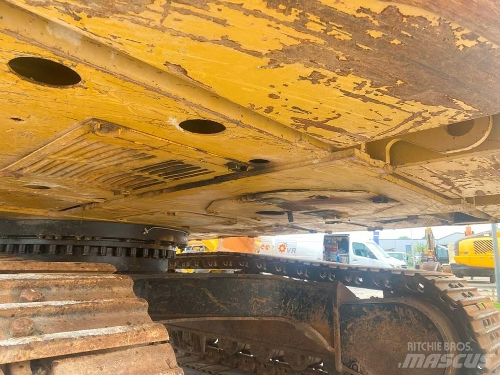 CAT 329 ELN NVT حفارات زحافة