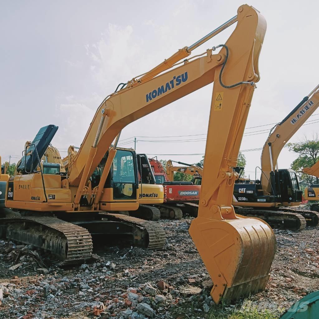 Komatsu PC 210 LC-8 حفارات زحافة