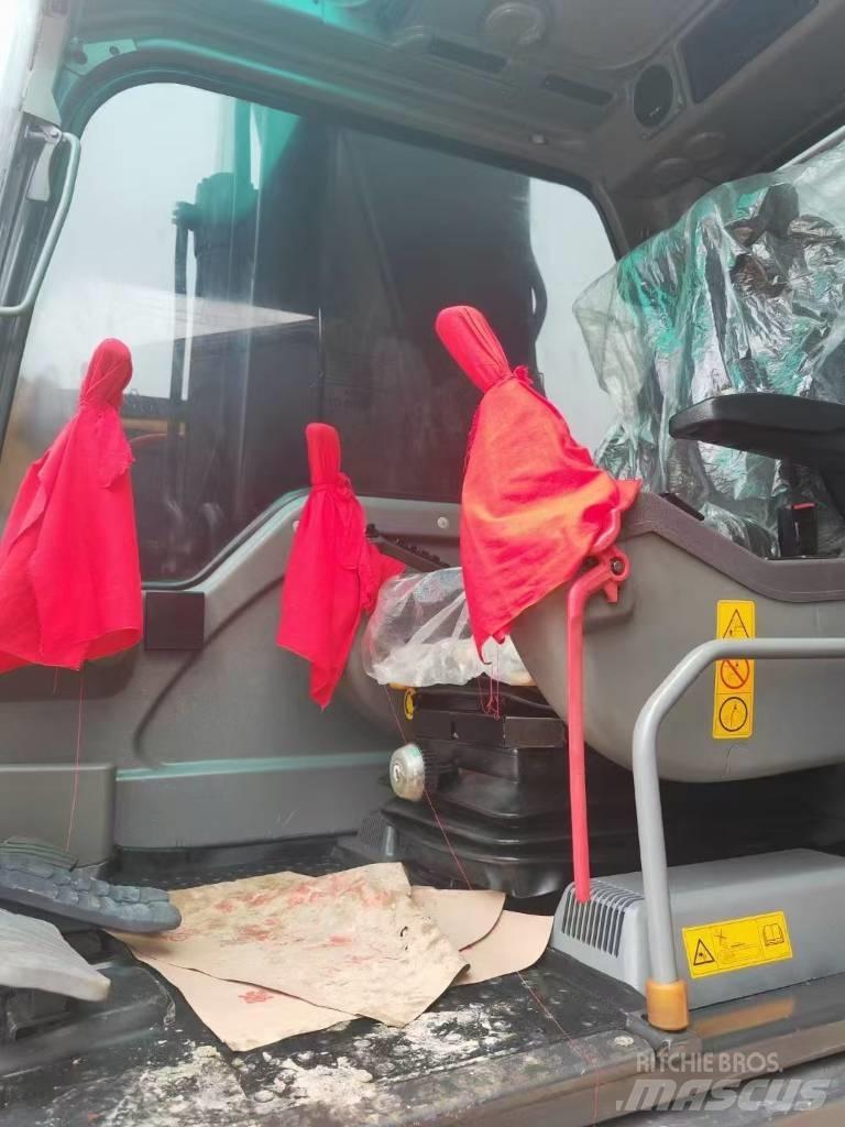 Volvo 290D حفارات زحافة