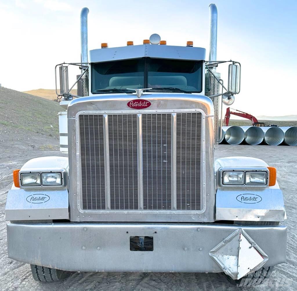 Peterbilt 000 شاحنات ذات صهاريج