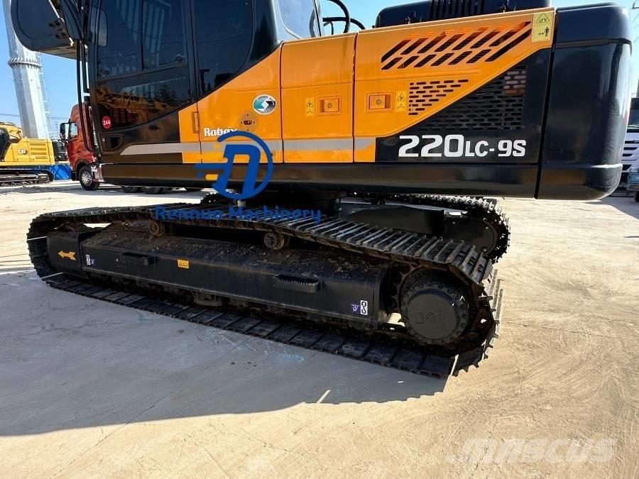 Hyundai R220LC-9S حفارات زحافة