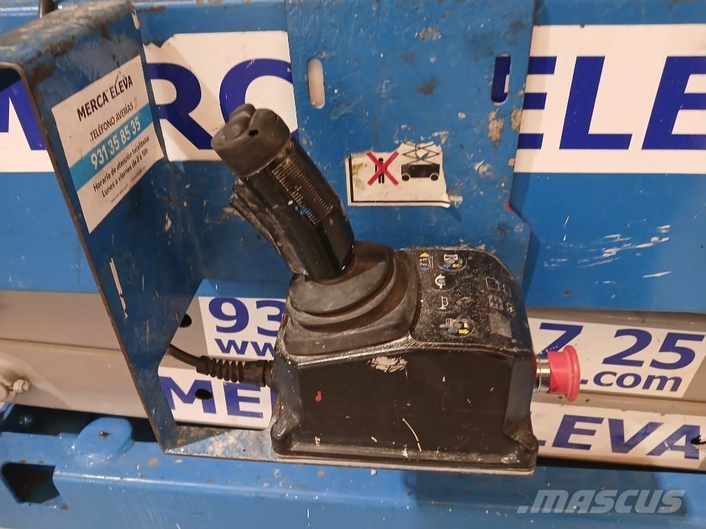 Genie GS 2032 رافعات مقصية الشكل