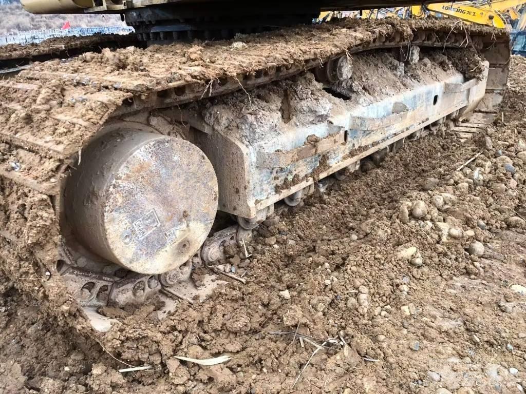 CAT 320 GC حفارات زحافة