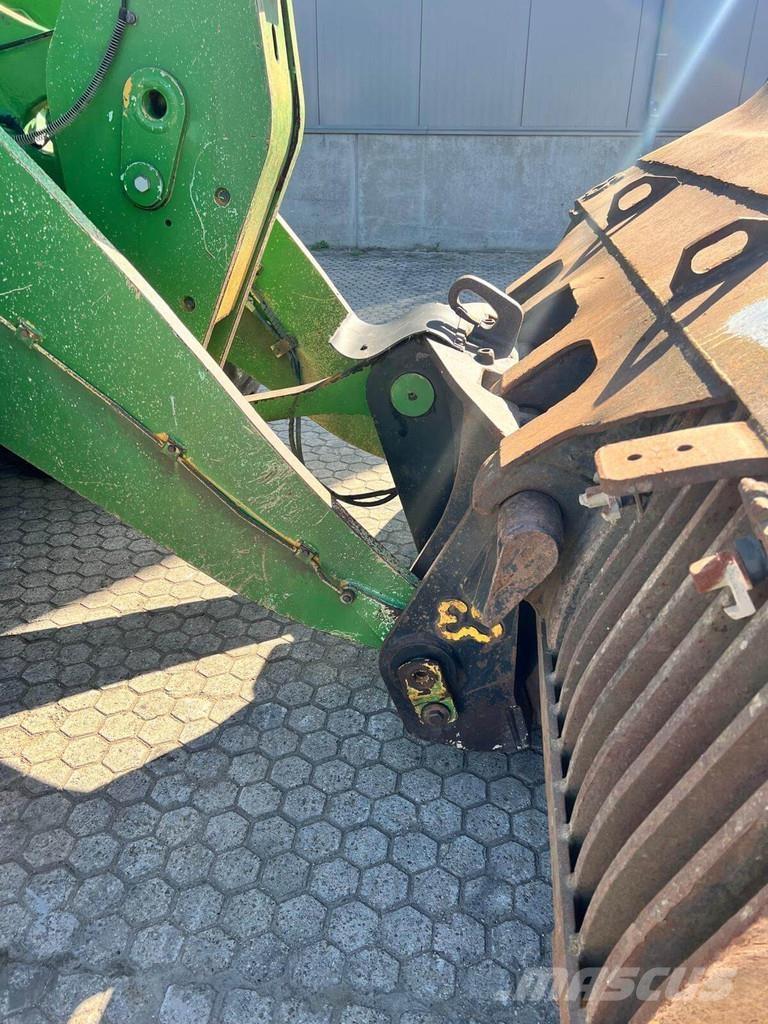 CAT 950M لوادر بعجل