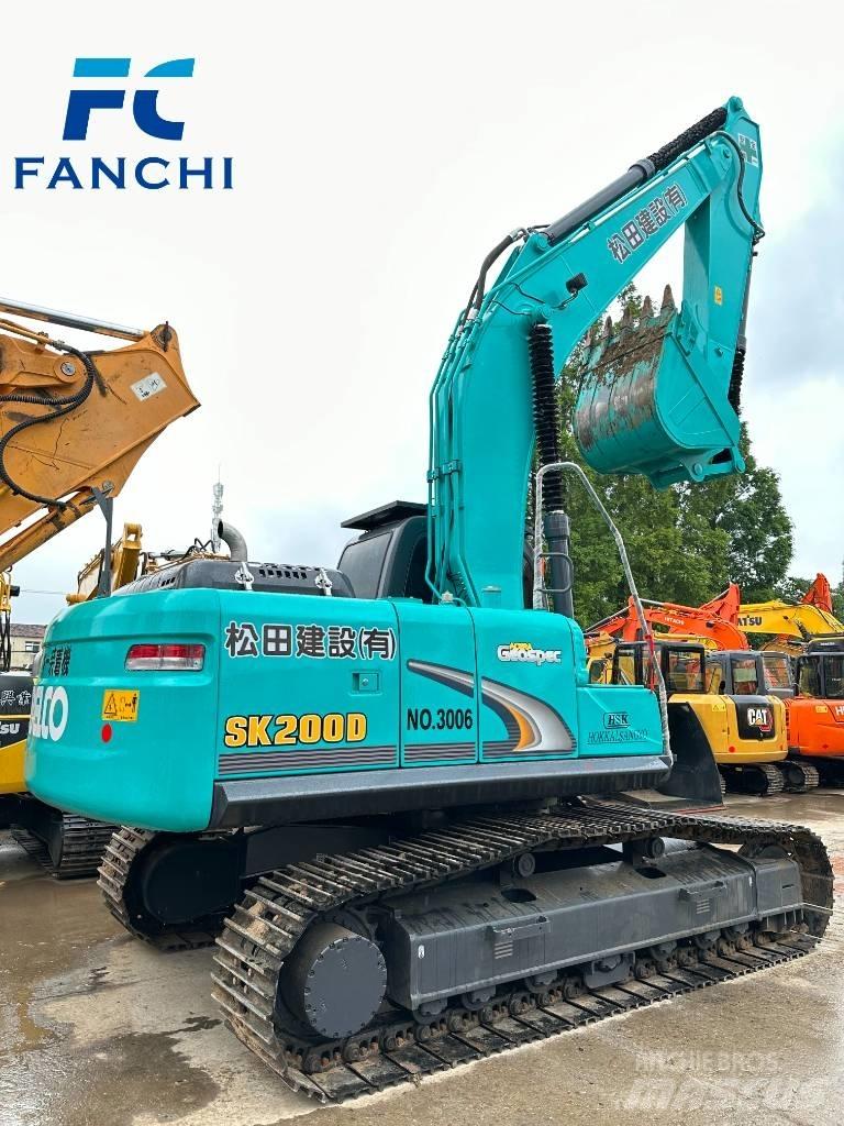 Kobelco SK 200-8 حفارات زحافة