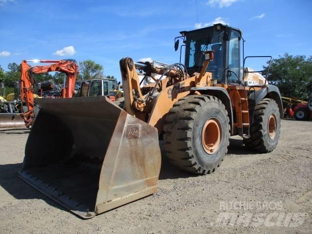 CASE 921 E لوادر بعجل