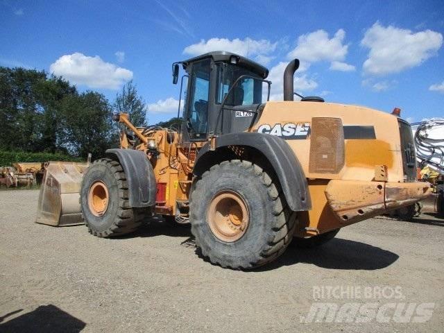 CASE 921 E لوادر بعجل