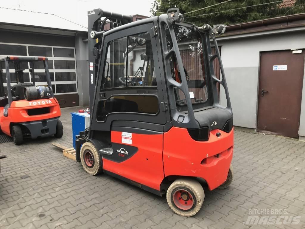 Linde E25H-01/600 شاحنات ذات رافعات شوكية تعمل بالكهرباء