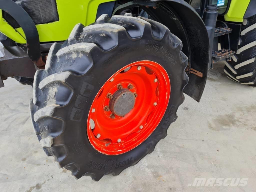 CLAAS Arion 410 الجرارات