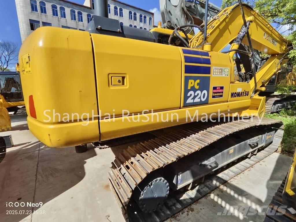 Komatsu 220-7 حفارات زحافة