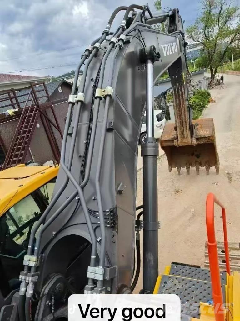Volvo EC 300 D L حفارات زحافة