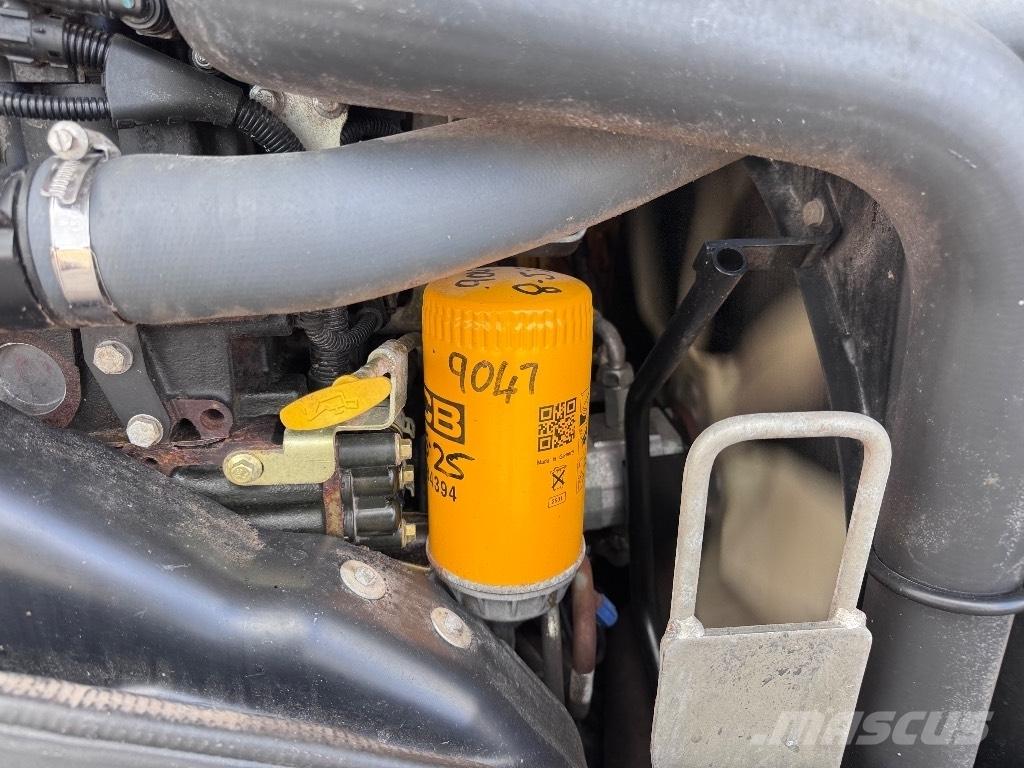 JCB 531-70 مناولات متداخلة