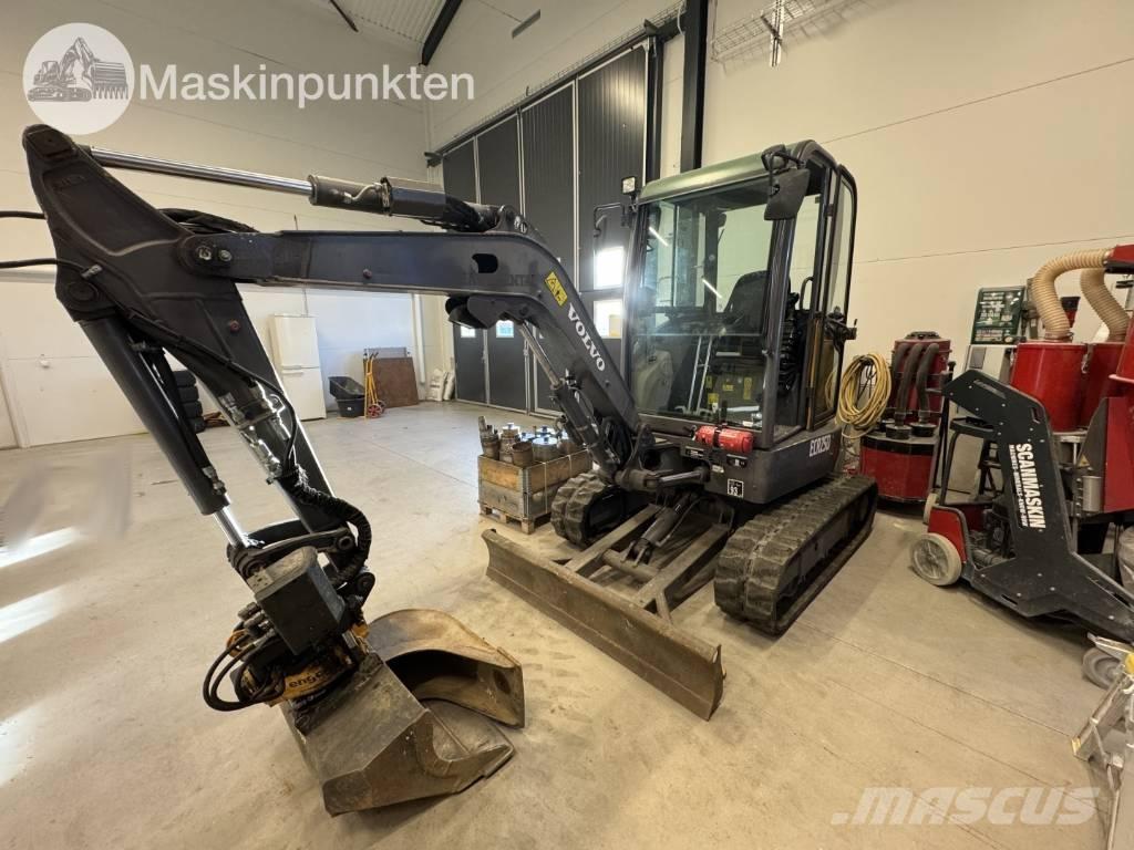 Volvo ECR 25 D حفارات صغيرة أقل من 7 طن (حفارات صغيرة)