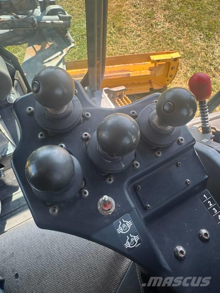 John Deere 672 GP معدات تمهيد الطرق
