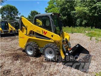 Wacker Neuson sw21 لوادر انزلاقية التوجيه