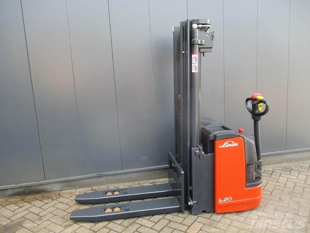 Linde L 20i معدات التكديس الجوالة