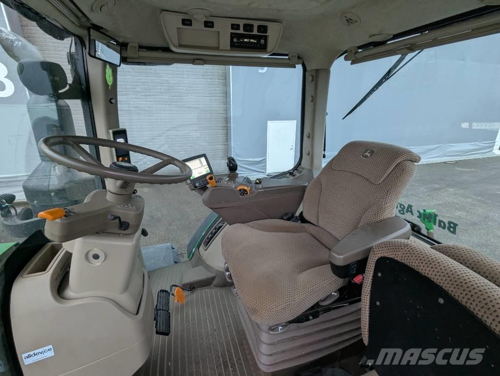 John Deere 8370 R الجرارات