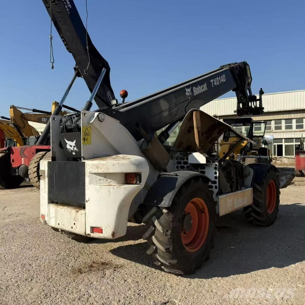 Bobcat T 40.140 مناولات متداخلة