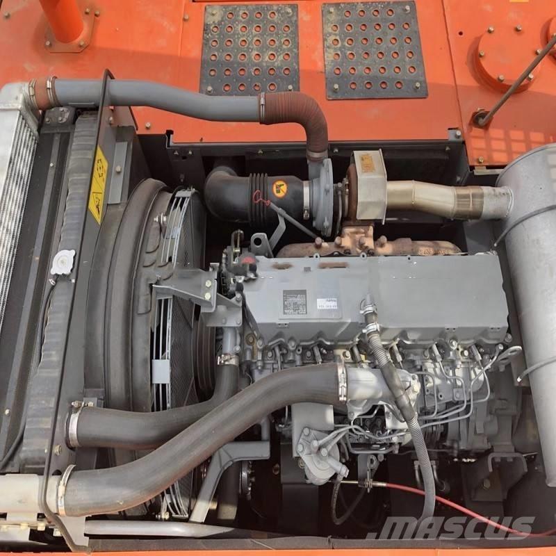 Hitachi zx350 حفارات زحافة