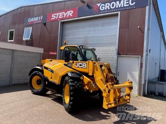 JCB 542-70 Agri Pro معدات مناولة لأغراض الزراعة
