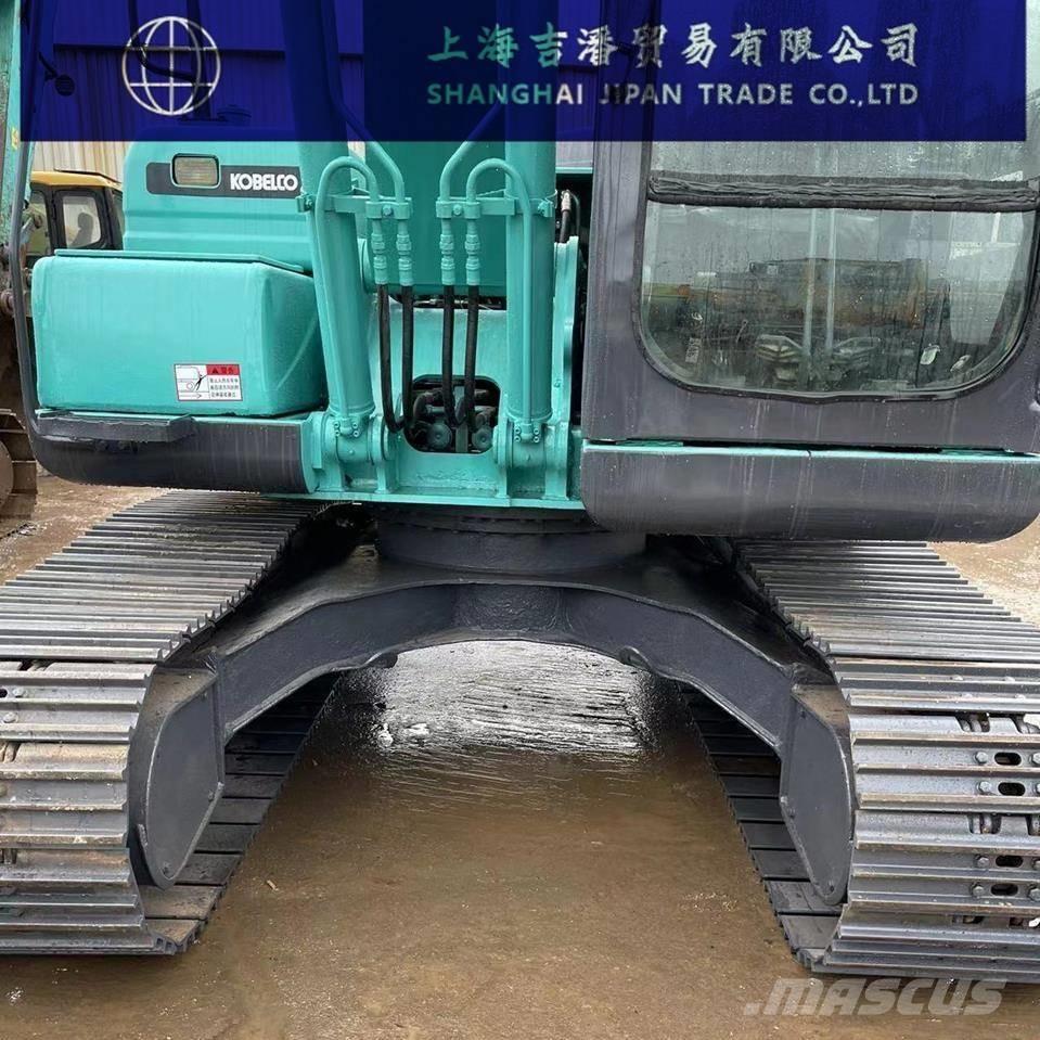 Kobelco SK 140 حفارات زحافة