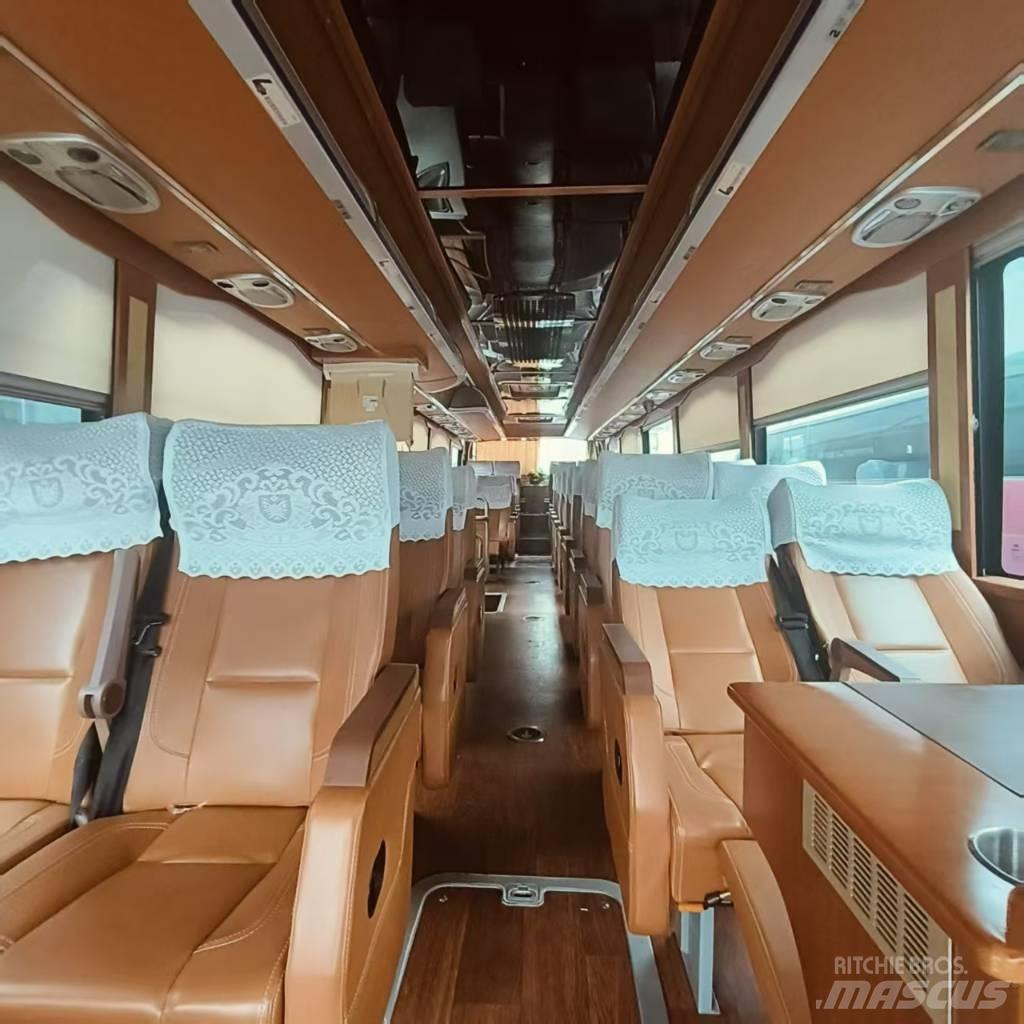 Yutong ZK6122HQ5Y المركبة
