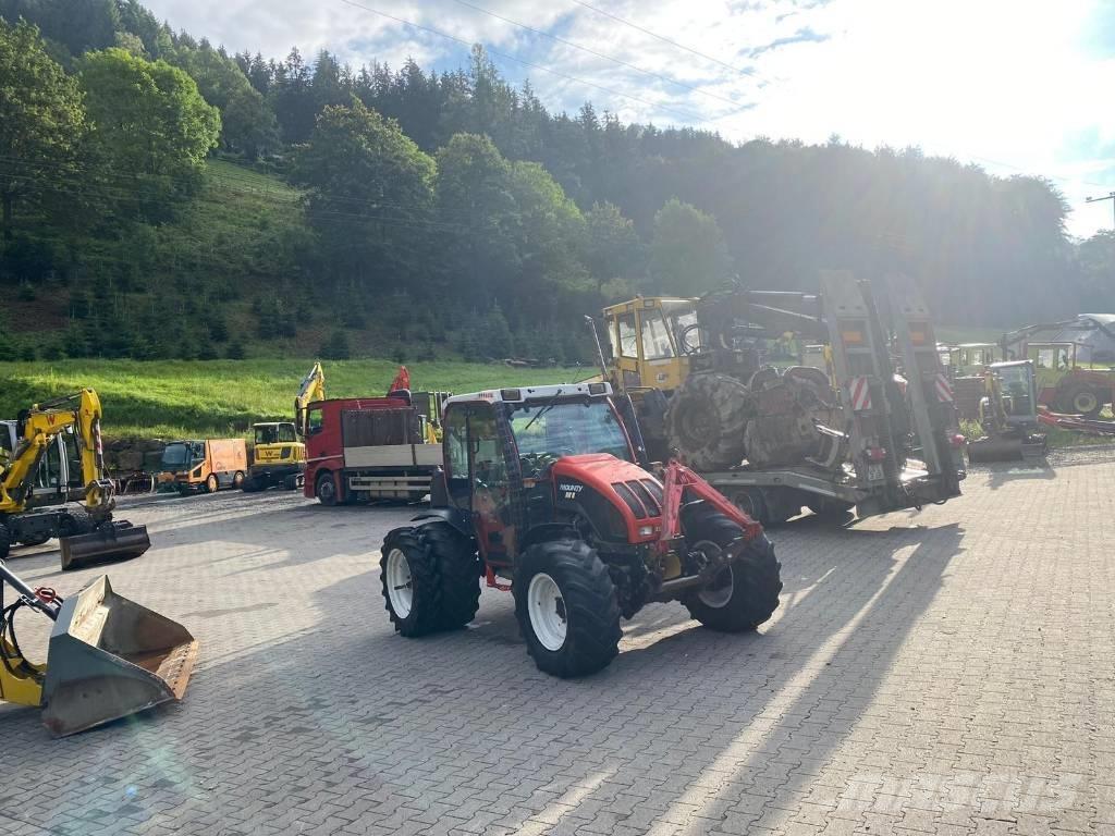 Reform Mounty 80 S الجرارات