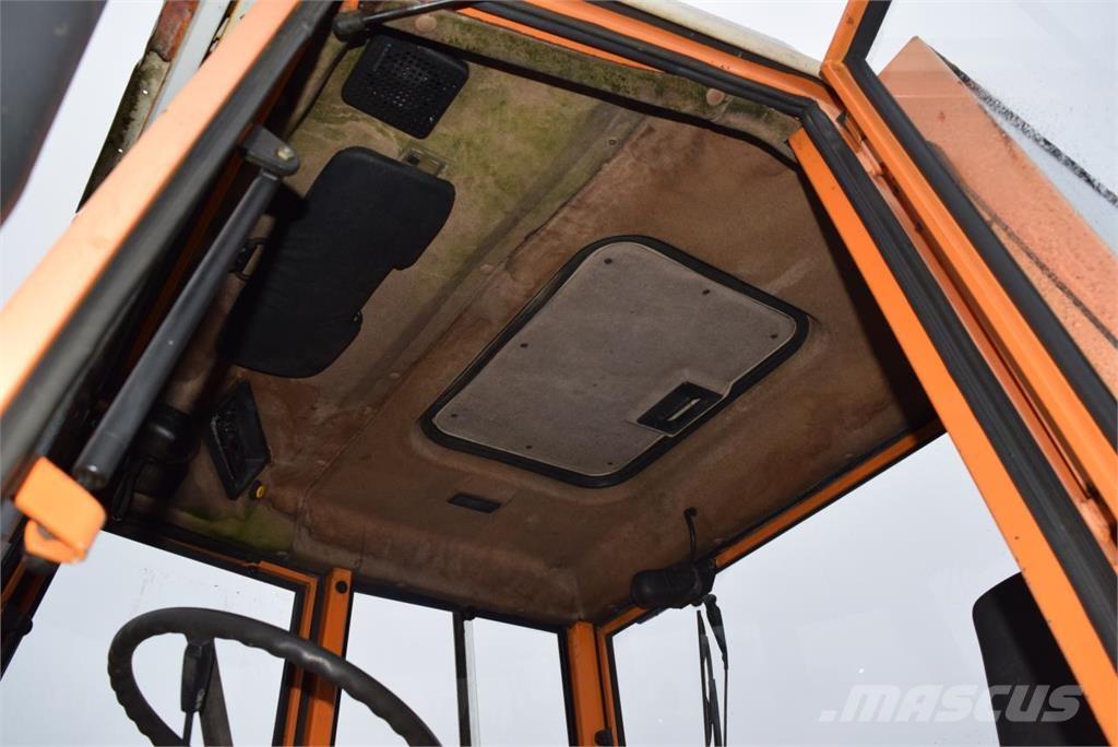 Fendt 380 GTA الجرارات