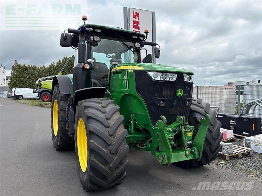 John Deere 7250 r الجرارات