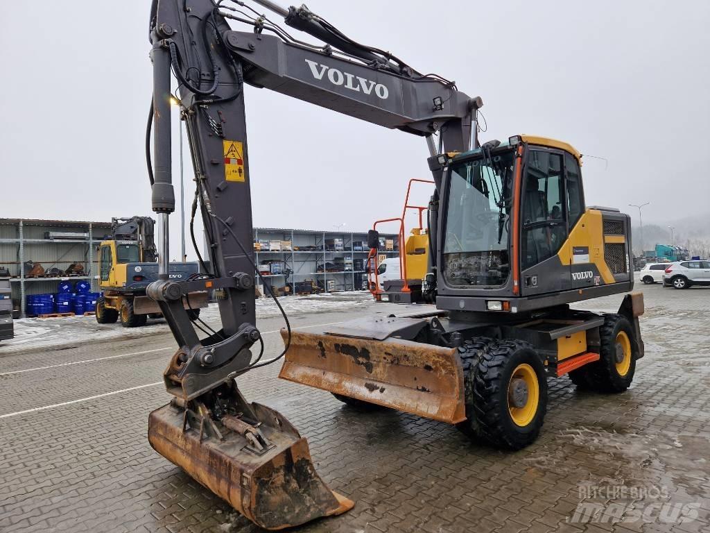 Volvo EW 160 E حفارات بعجل