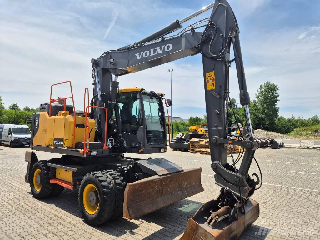 Volvo EW 160 E حفارات بعجل