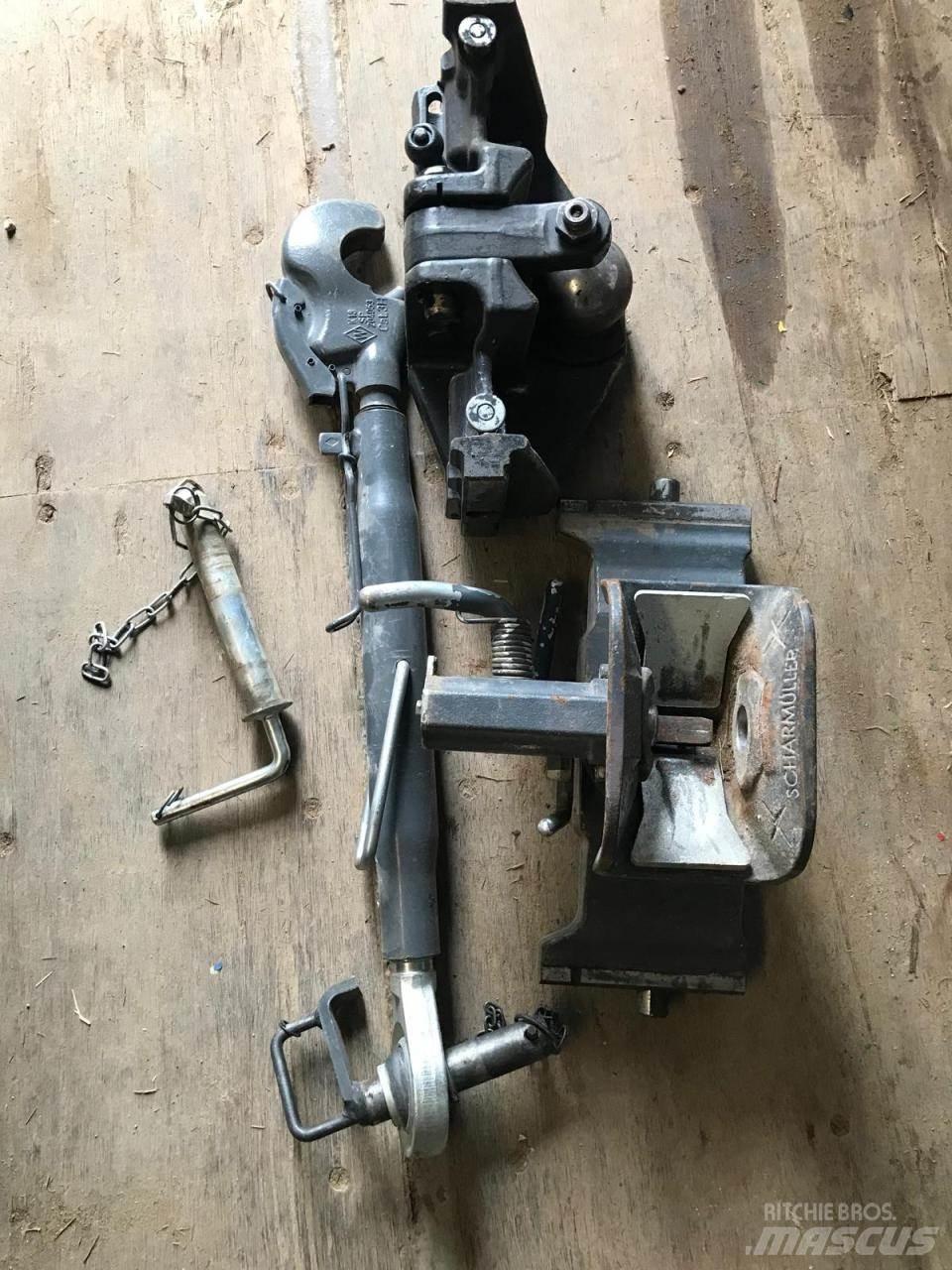 Kubota M7133 الجرارات