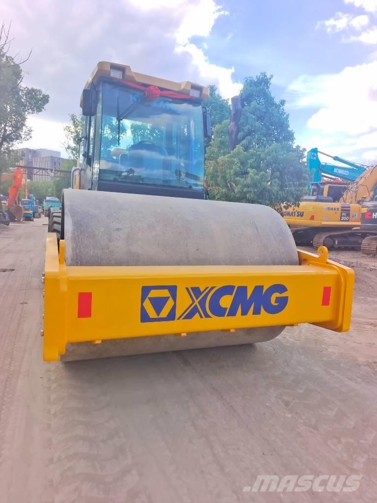 XCMG XS223J مداحل أحادية الأسطوانة