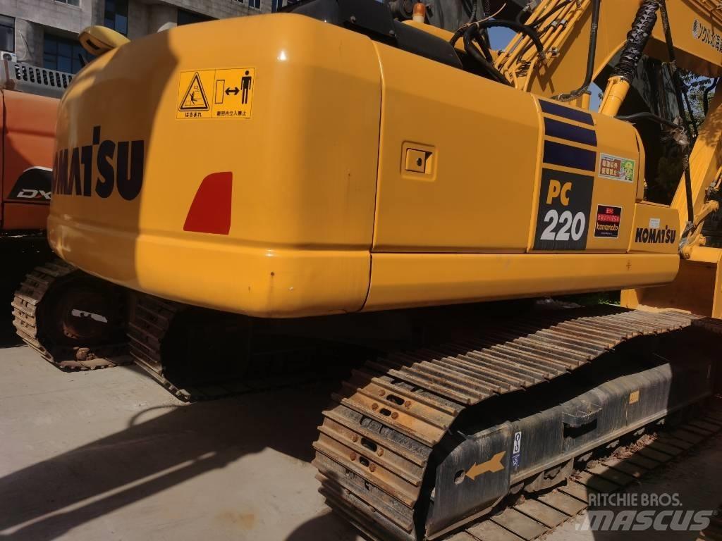 Komatsu PC 220-7 حفارات زحافة