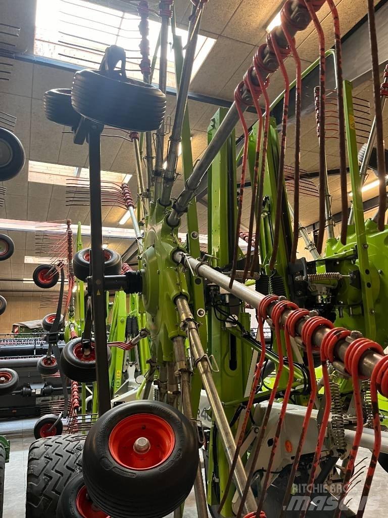 CLAAS Liner 4000 HHV مكابس وميبسات التبن