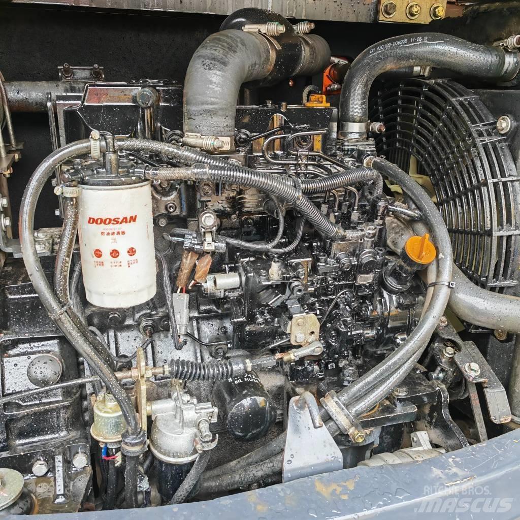 Doosan DX 55 حفارات صغيرة أقل من 7 طن (حفارات صغيرة)