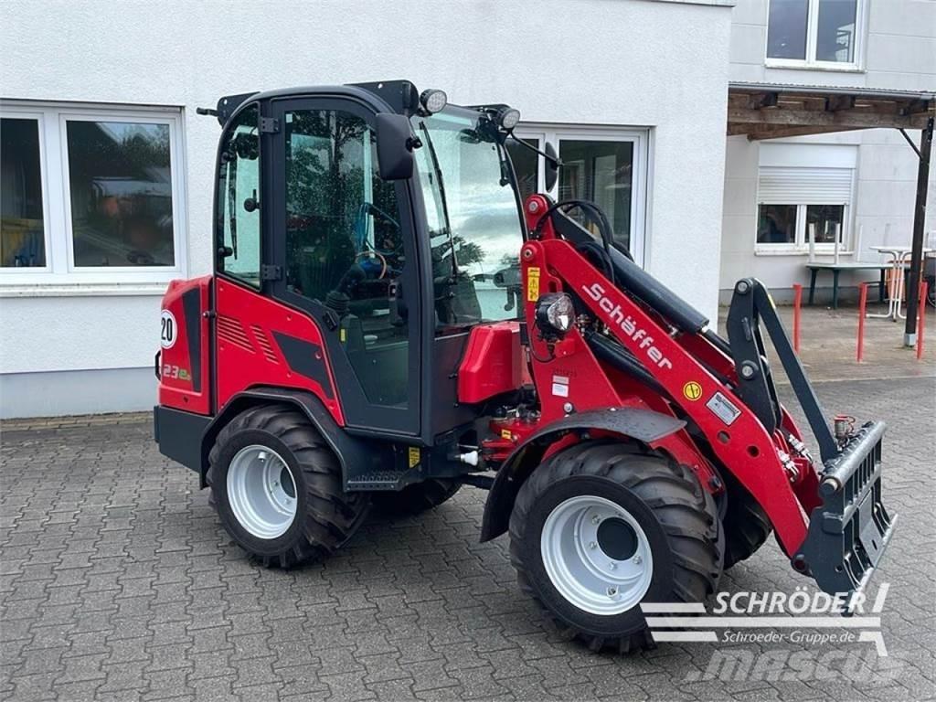 Schäffer 23 E لوادر صغيرة