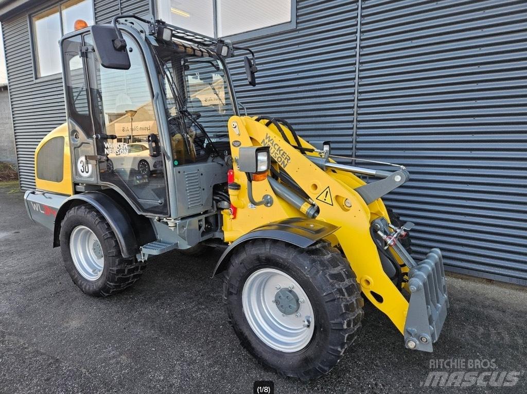 Wacker Neuson WL 34 لوادر بعجل