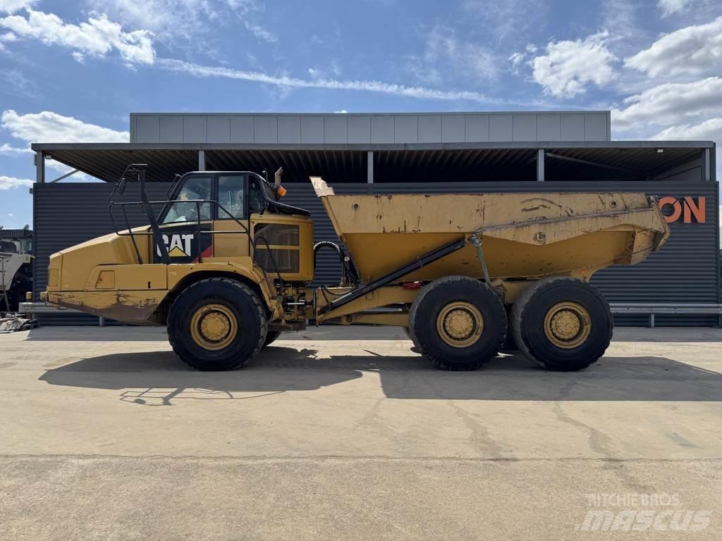 CAT 730C عربات نقل قلابة للمواقع