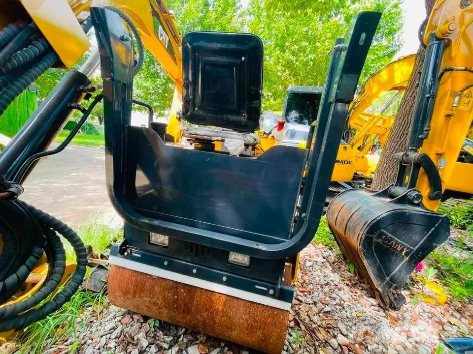CAT 303 حفارات صغيرة أقل من 7 طن (حفارات صغيرة)