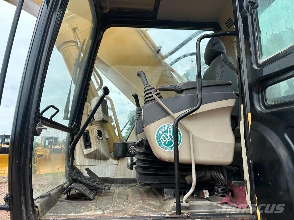 CAT 330 CL حفارات زحافة