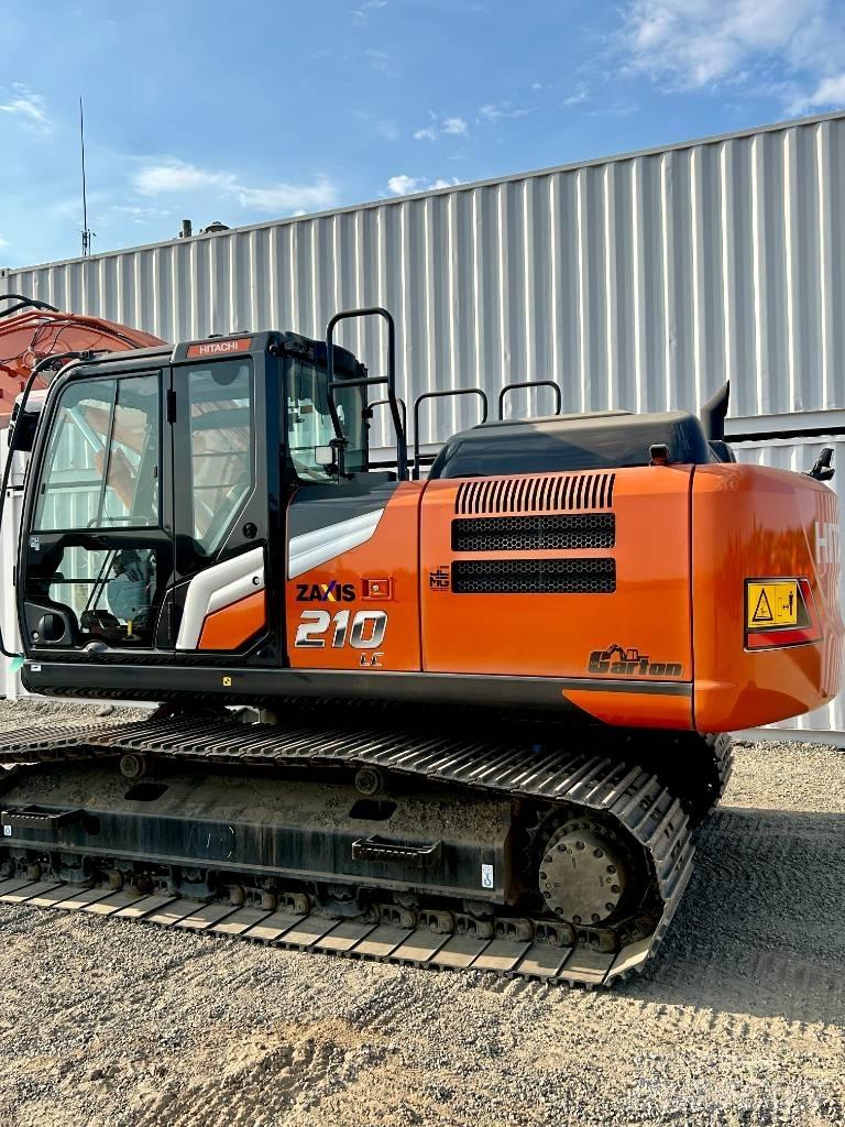 Hitachi ZX 210 LC-7 حفارات زحافة