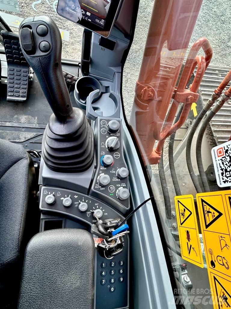 Hitachi ZX 210 LC-7 حفارات زحافة